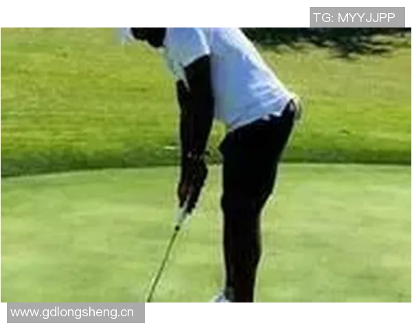 詹姆斯谈夏季训练计划高尔夫运动的复杂性引发思考 詹姆斯谈夏季训练计划高尔夫运动的复杂性引发思考