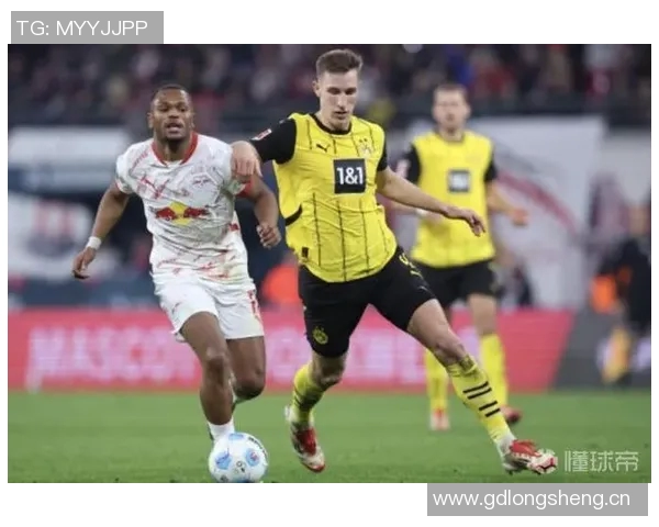 施洛特贝克满意多特在欧冠两场比赛中收获四分的表现与进步 施洛特贝克满意多特在欧冠两场比赛中收获四分的表现与进步