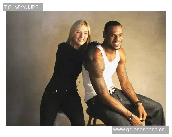 詹姆斯户外活动与三位美女合影俏皮吐舌嫂子知道吗