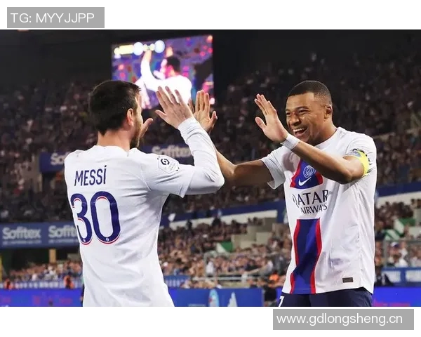 拉莫斯坚定表态终身支持皇马期待姆巴佩在国家德比中大放异彩