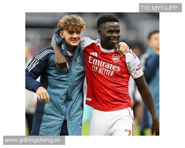 阿尔特塔之子加布里埃尔在阿森纳U17展现锋线才华年仅16岁踢右边锋 阿尔特塔之子加布里埃尔在阿森纳U17展现锋线才华年仅16岁踢右边锋