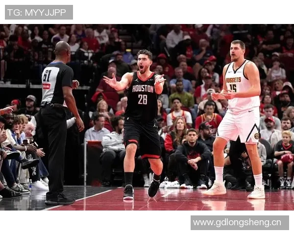 新赛季球队实力分析：火箭掘金能否撼动雷霆快船雄鹿谁更处于困境