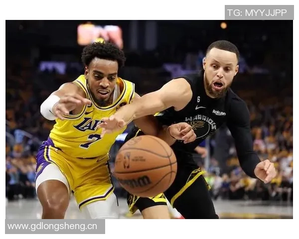 湖人健康阵容轮换分析范德彪与克内克特或将面临边缘化挑战