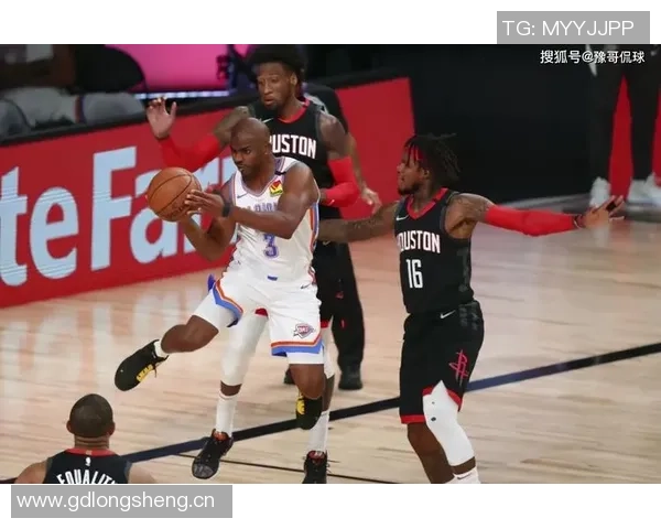 保罗的家乡情怀与篮球梦想从希望到标杆的辉煌历程 保罗的家乡情怀与篮球梦想从希望到标杆的辉煌历程