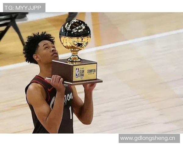 安芬尼西蒙斯坚定信念希望在比赛中不断突破自我赢得胜利 安芬尼西蒙斯坚定信念希望在比赛中不断突破自我赢得胜利