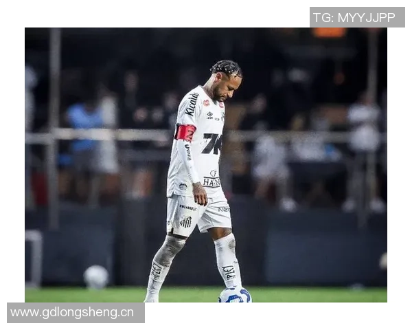 内马尔对未来充满疑惑坦言桑托斯始终是心中首选球队