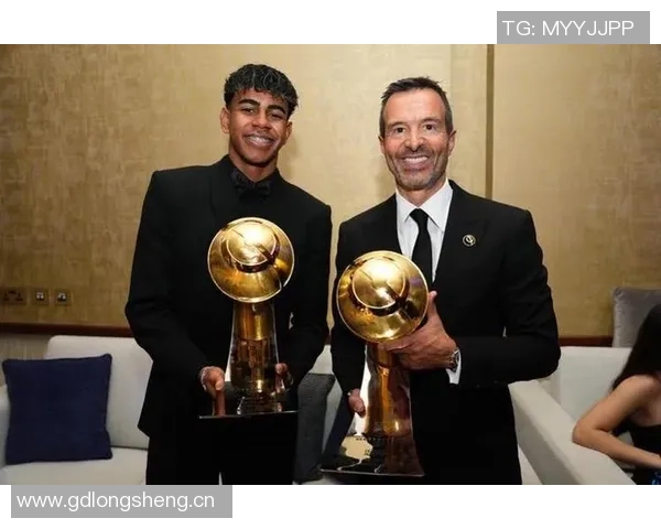 门德斯与亚马尔对决不断23岁身价7000万欧再夺MVP