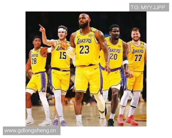 巴爷点评独行侠交易东契奇为何未能引进里夫斯令人震惊