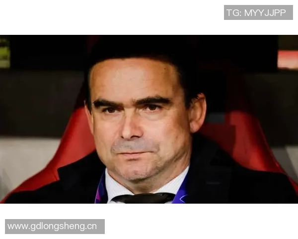 阿贾克斯再度寻求奥维马斯回归担任技术总监的可能性