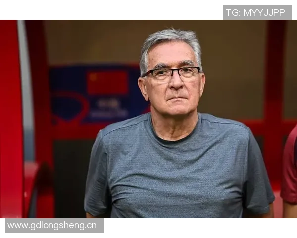 71岁伊万宣布退休42年执教生涯画上句号感激与自豪伴随而行