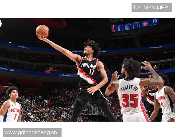 夏普的篮球世界：只专注篮筐的单打独斗如同游戏中失去传球键的困境