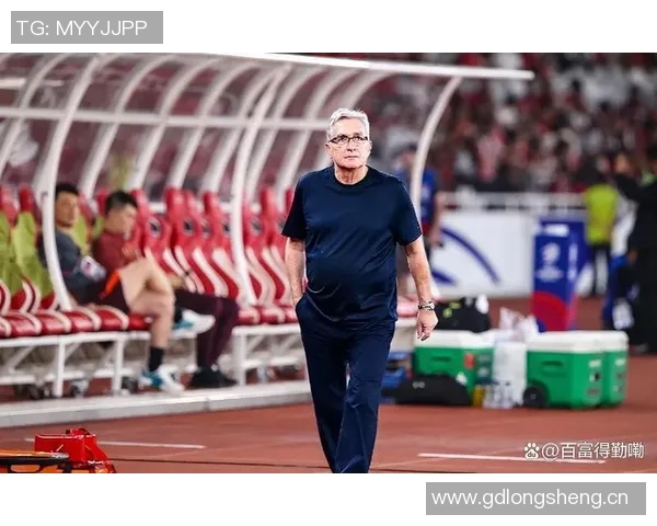 71岁伊万宣布退休42年执教生涯画上句号感激与自豪伴随而行 71岁伊万宣布退休42年执教生涯画上句号感激与自豪伴随而行